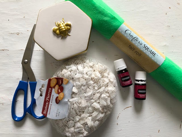 Materials to make a dollar store dry rock diffuser